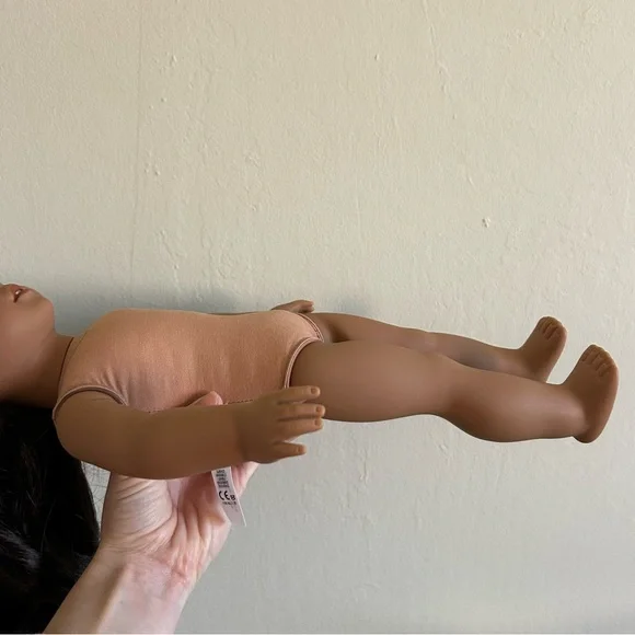 American Girl Doll Nanea Mitchell (Like New) - Picture 10 of 10